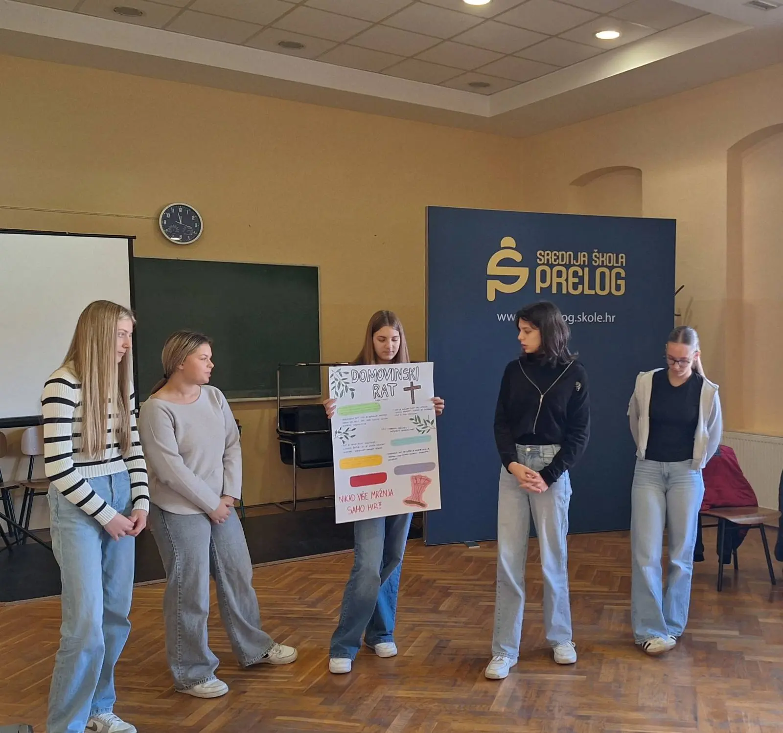 RUKSAK (PUN) KULTURE Prelog (10)