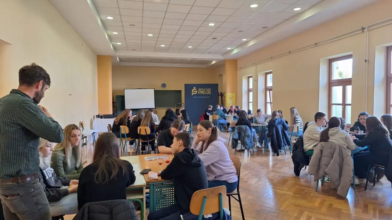 RUKSAK (PUN) KULTURE Prelog (5)