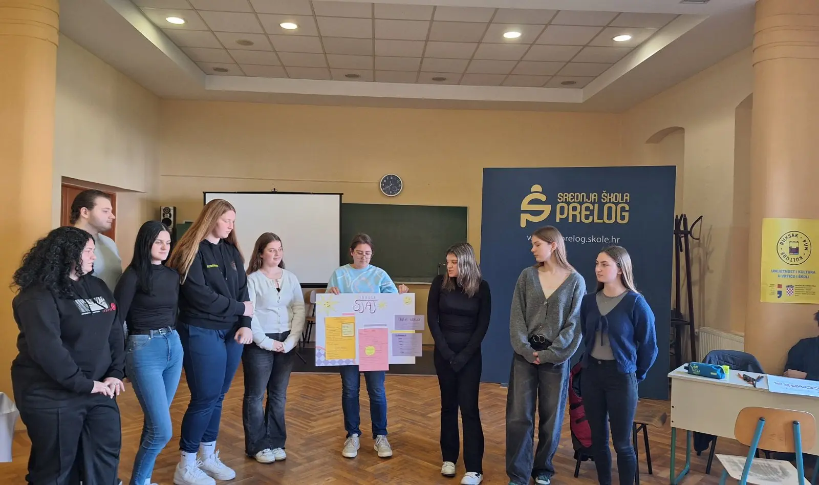 RUKSAK (PUN) KULTURE Prelog (9)