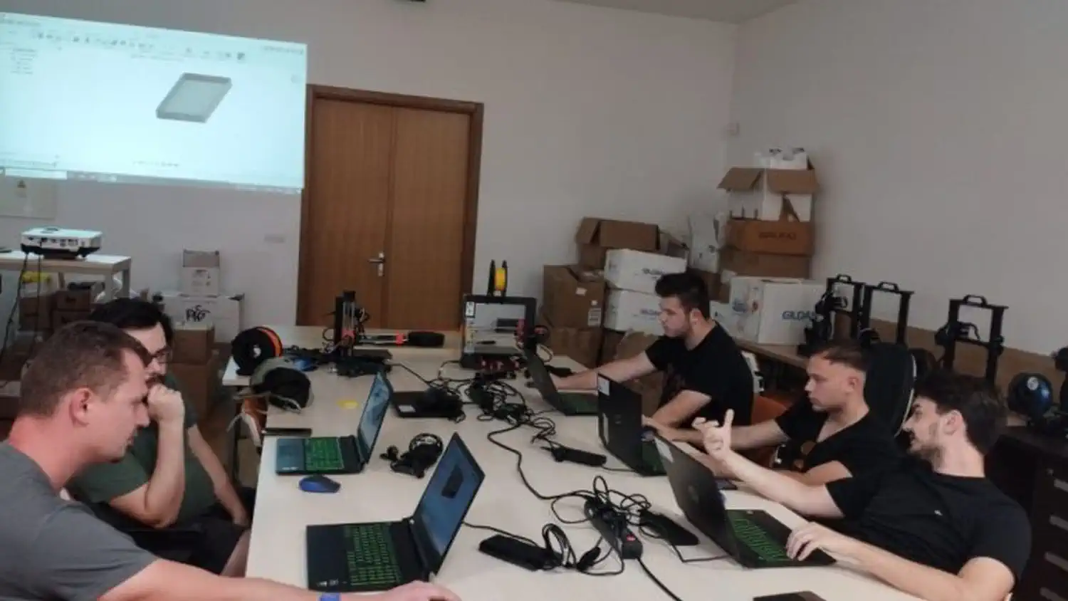 Radionica uvod u tehnologiju 3D printanja 2 Radionica uvod u tehnologiju 3D printanja 2