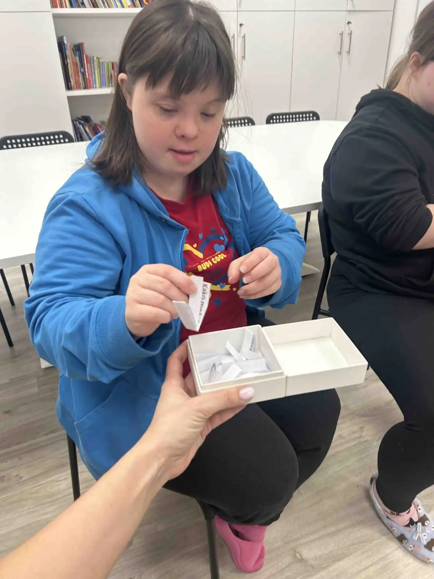 Radionica za mlade Nova godina – novia ja! udruga za sindrom down mž (8)