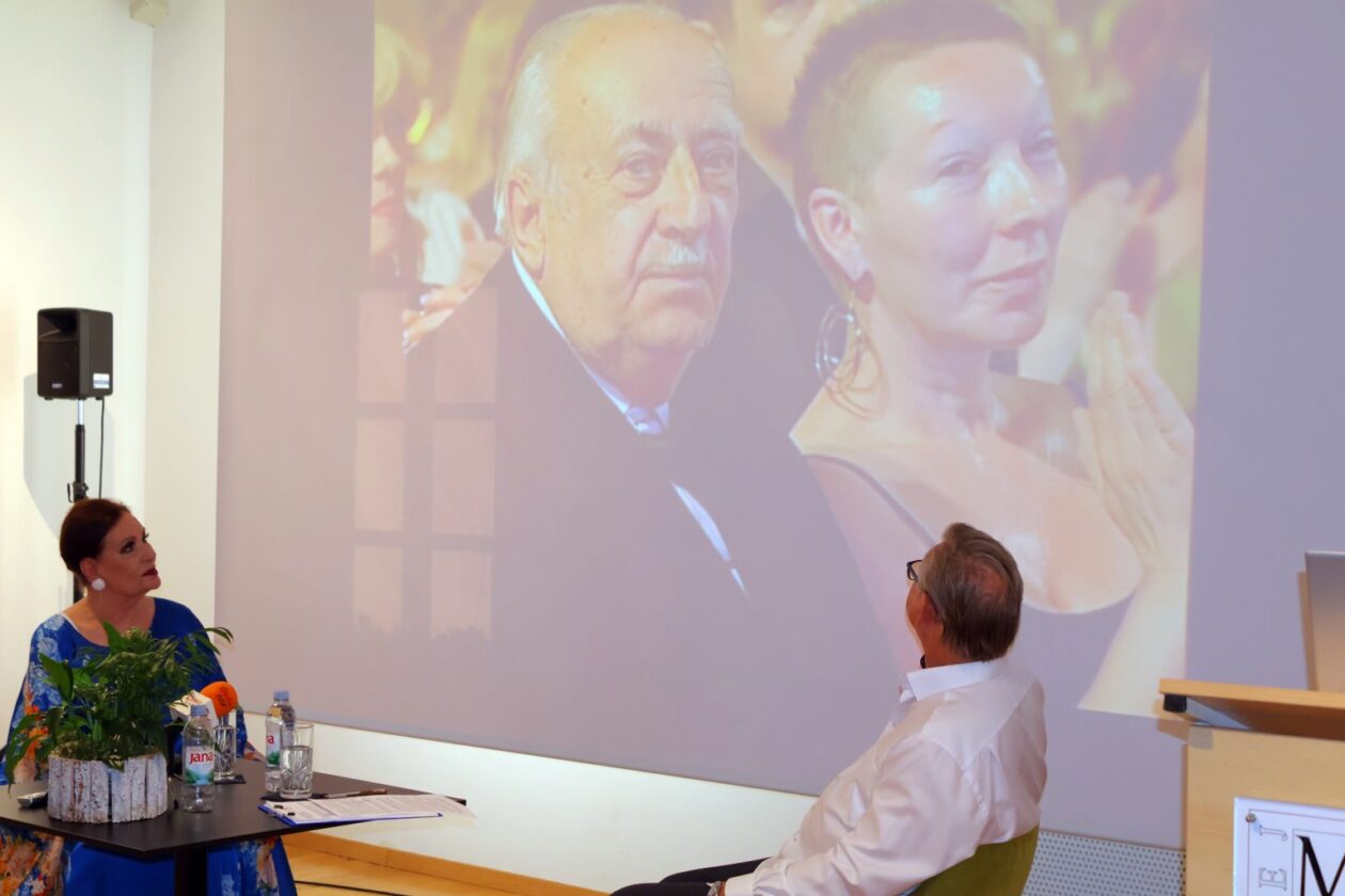 Radojka Šverko Ljubo Kuntarić (10) Radojka Šverko Ljubo Kuntarić (10)