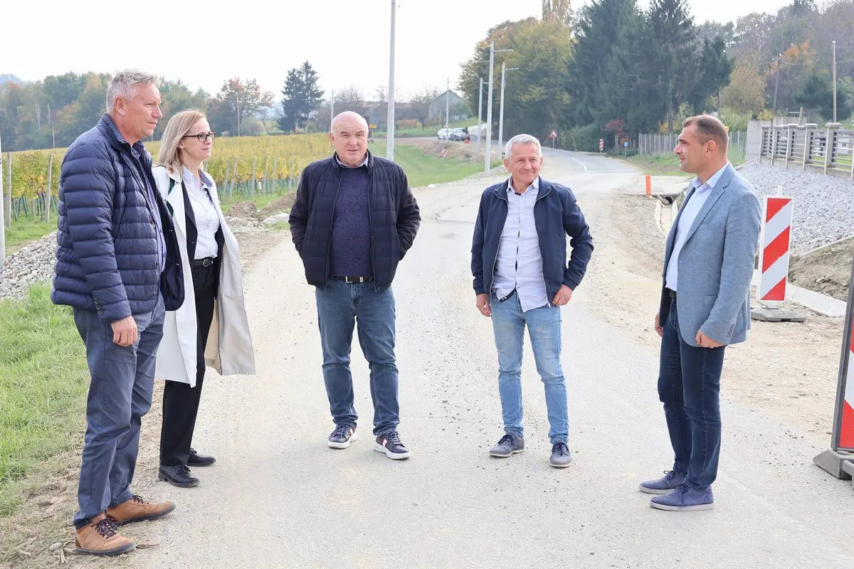 Rekonstrukcija cesta Štrigova i Sv. Martin na Muri (10) Rekonstrukcija cesta Štrigova i Sv. Martin na Muri (10)