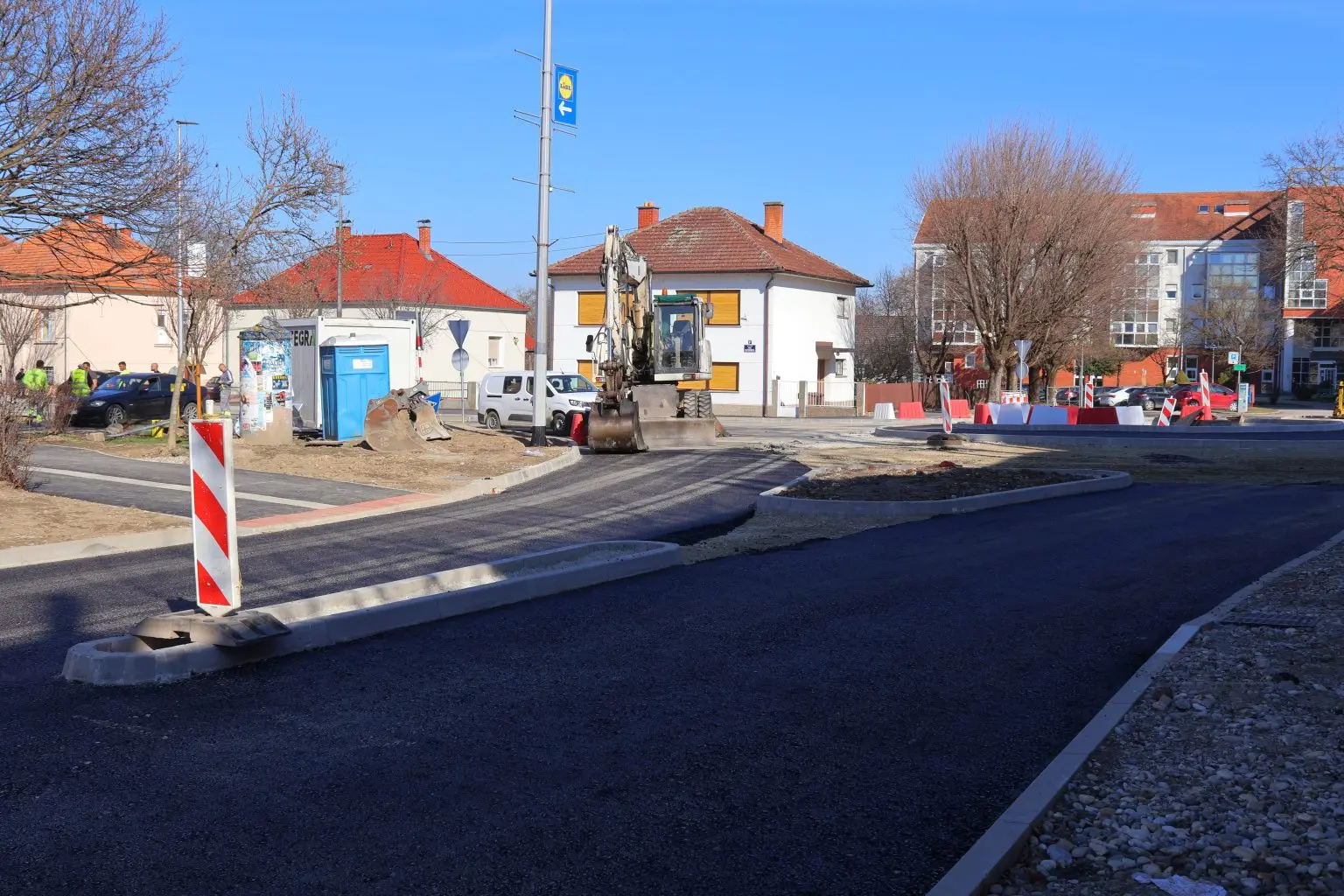 Rekonstrukcija raskrižja ulica Tome Masaryka i Ivana Mažuranića u Čakovcu bliži se završetku (11)