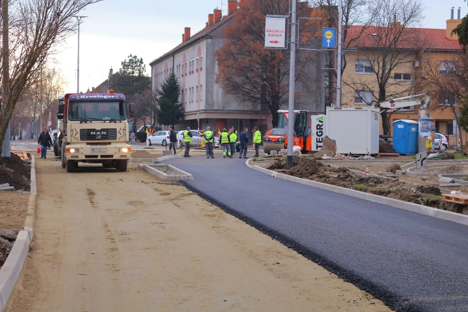 Rekonstrukcija raskrižja ulica Tome Masaryka i Ivana Mažuranića u Čakovcu bliži se završetku (16)