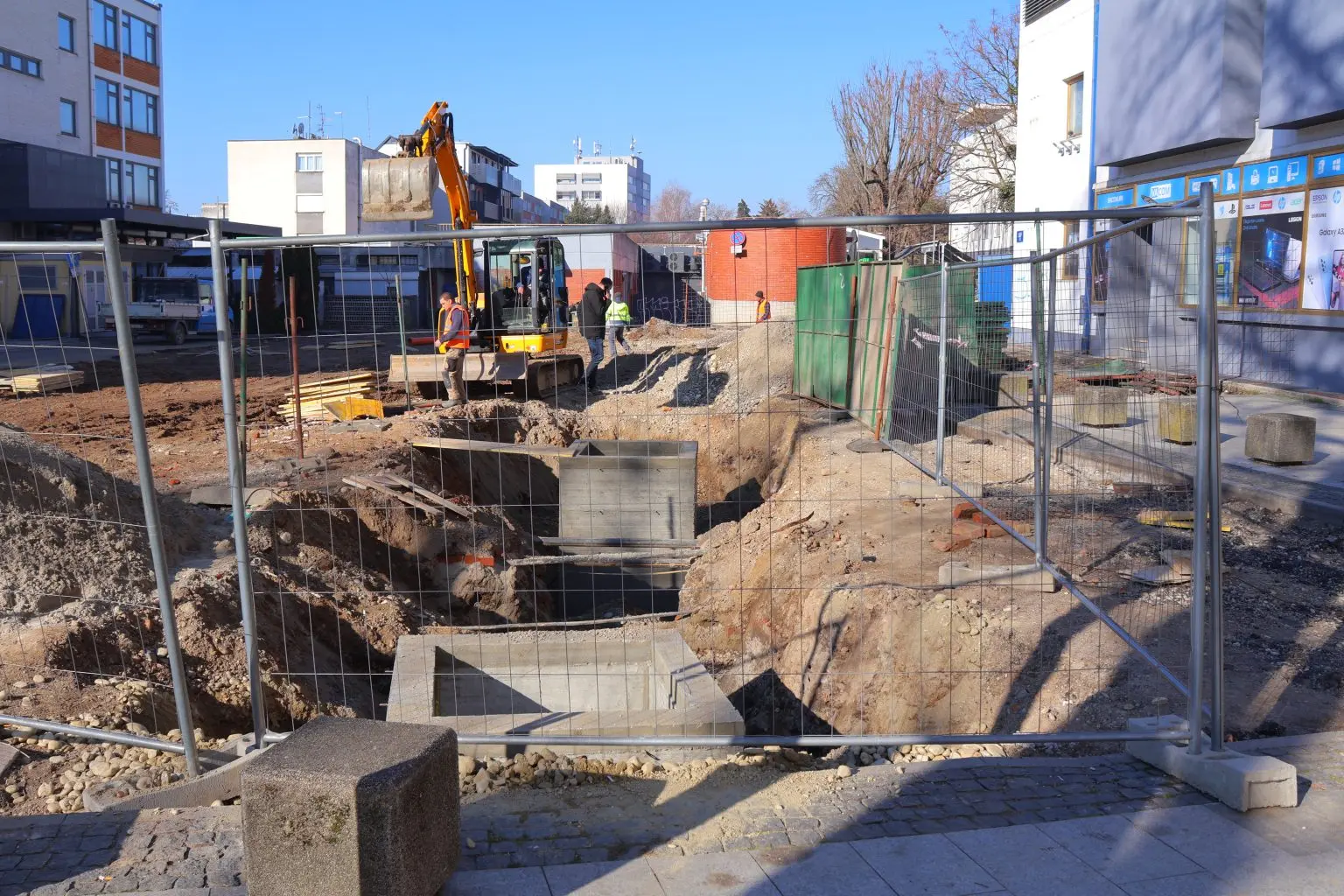 Rekonstrukcija raskrižja ulica Tome Masaryka i Ivana Mažuranića u Čakovcu bliži se završetku (19)