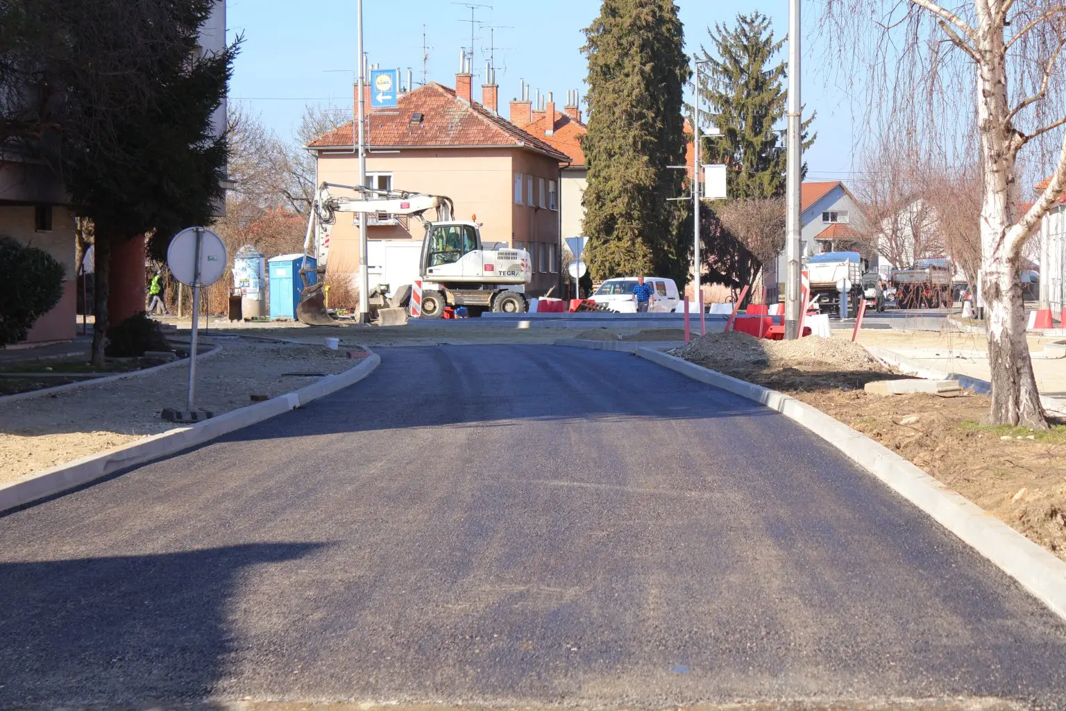 Rekonstrukcija raskrižja ulica Tome Masaryka i Ivana Mažuranića u Čakovcu bliži se završetku (9)