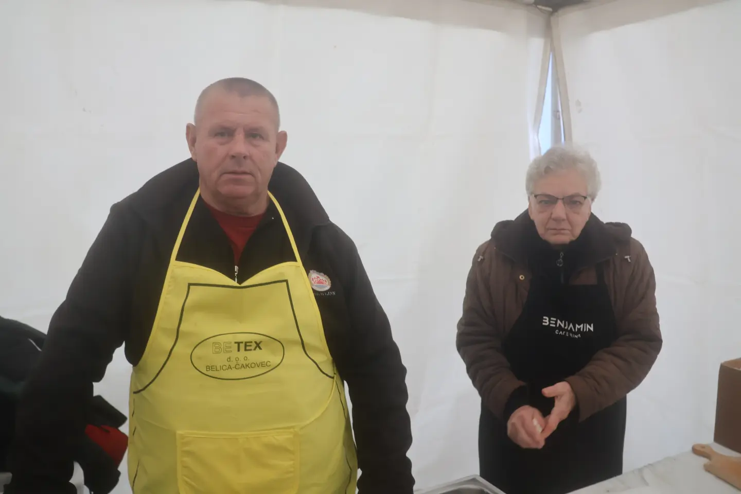 Ribice, Badnjak, Podjela, Franjevački trg, Čakovec 24.12.2025 (21)