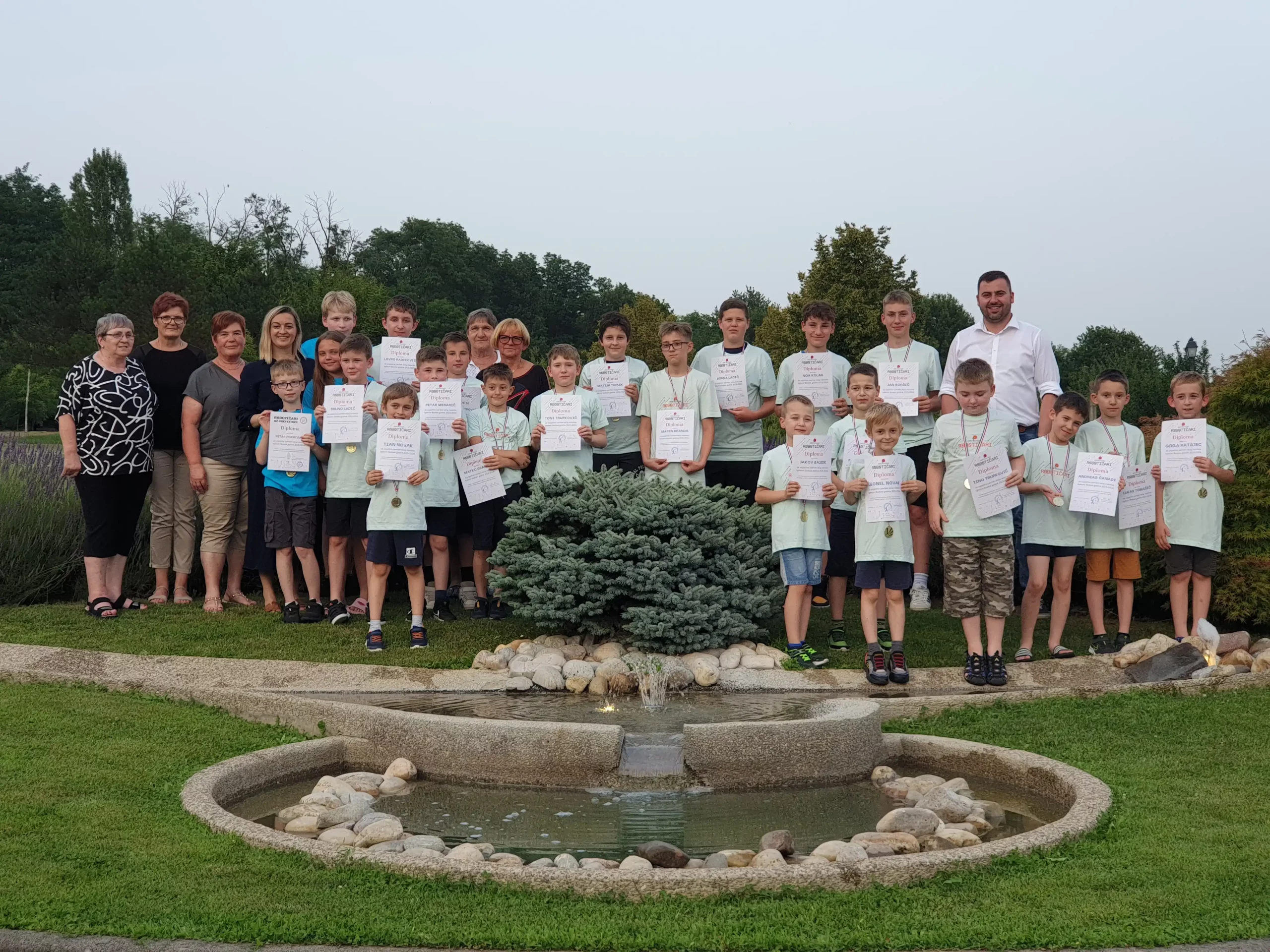 Robotičari Udruge žena Pretetinec i Udruge žena Slakovec (1)