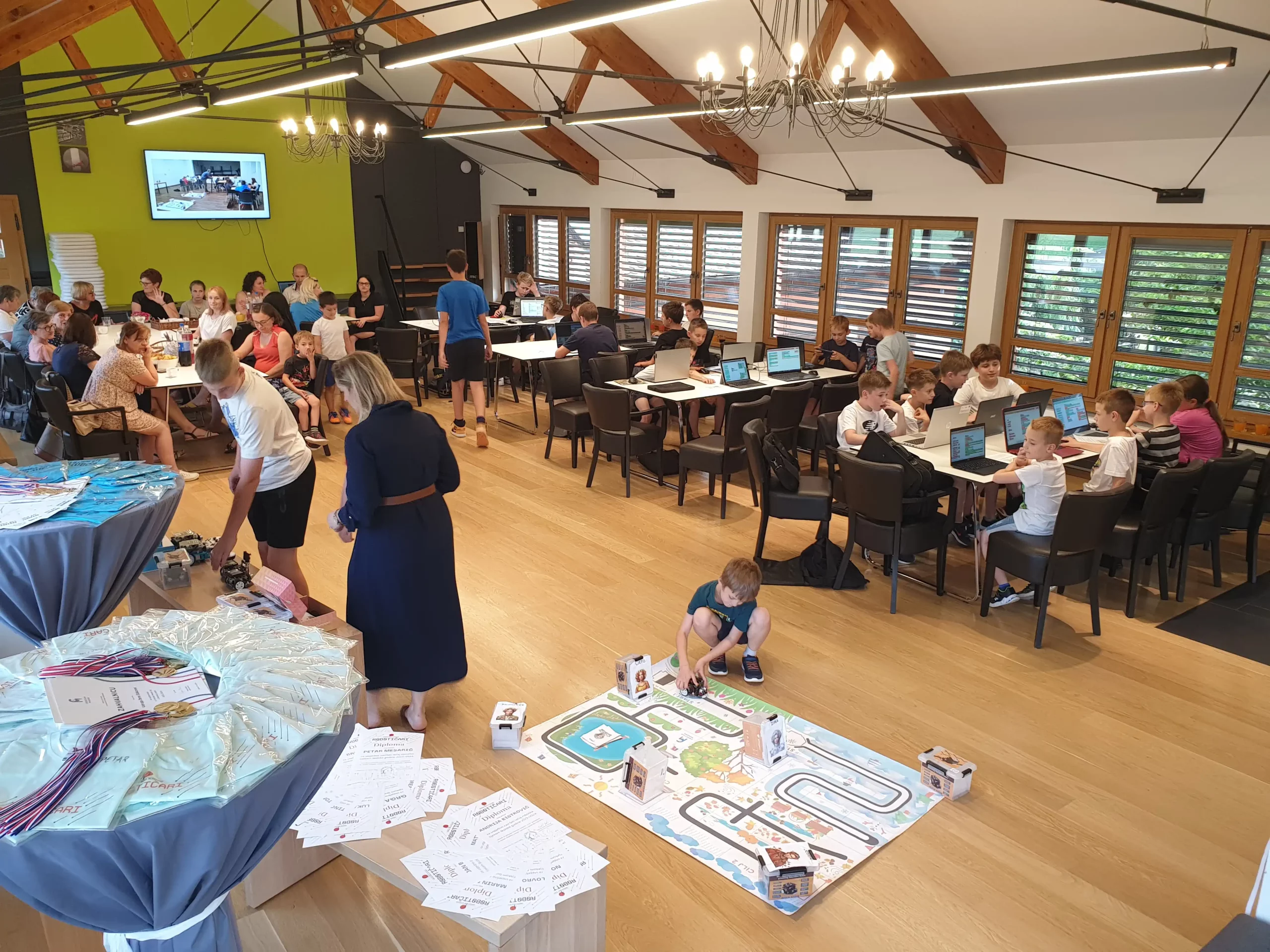 Robotičari Udruge žena Pretetinec i Udruge žena Slakovec (5)