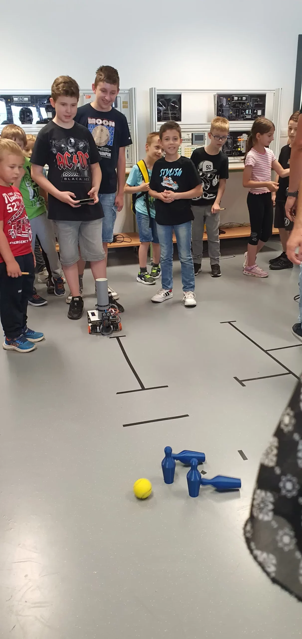 Robotičari Udruge žena Slakovec i Pretetinec na Danima otvorenih vrata Tehničke škole Čakovec (2)