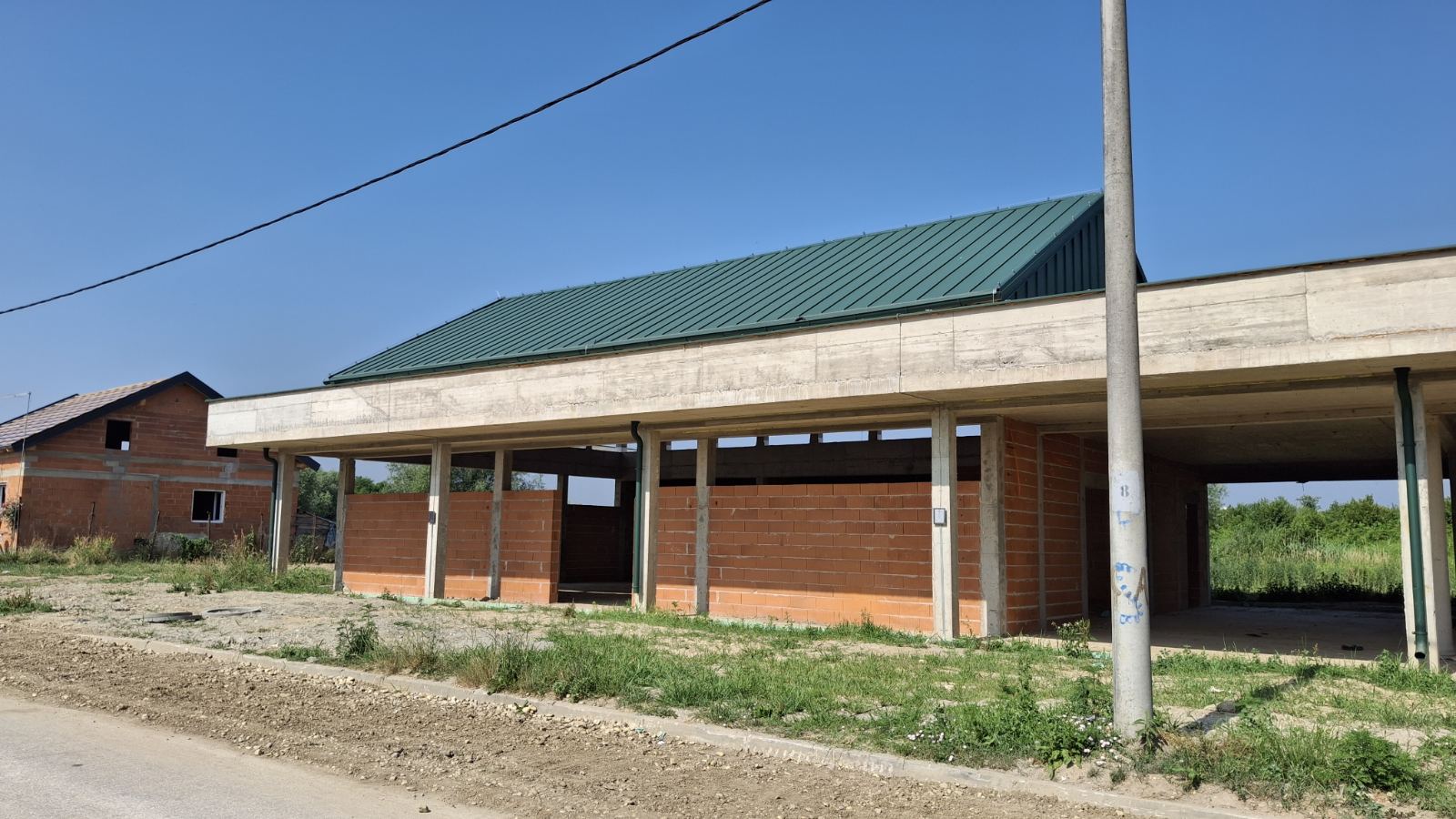 Romski multikulturalni dom (1)