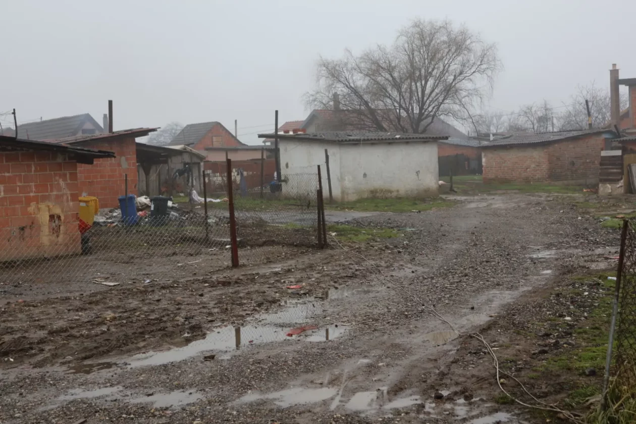 Romsko naselje Pribislavec (15)