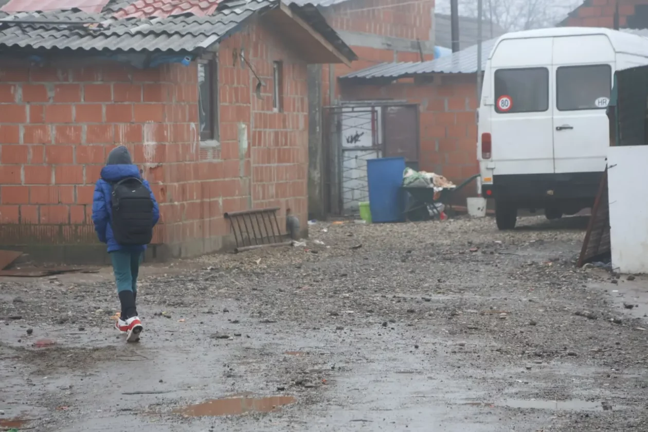 Romsko naselje Pribislavec djeca škola (18)