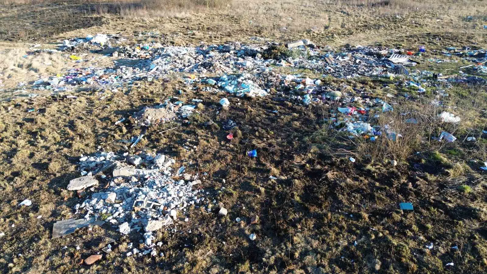 Romsko naselje Pribislavec smeće (3)