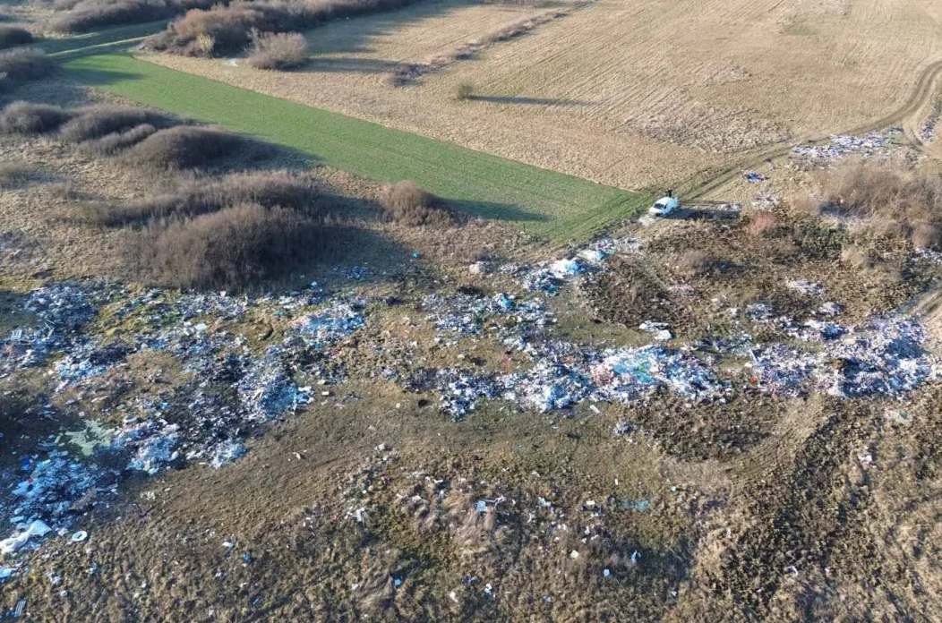 Romsko naselje Pribislavec smeće (4) Romsko naselje Pribislavec smeće (4)