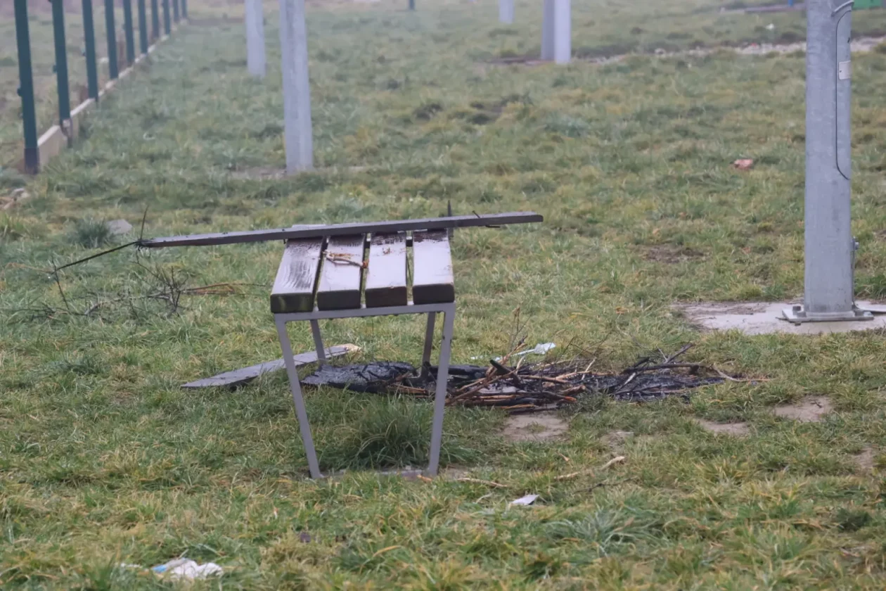 Romsko naselje Pribislavec uništeno igralište (52)