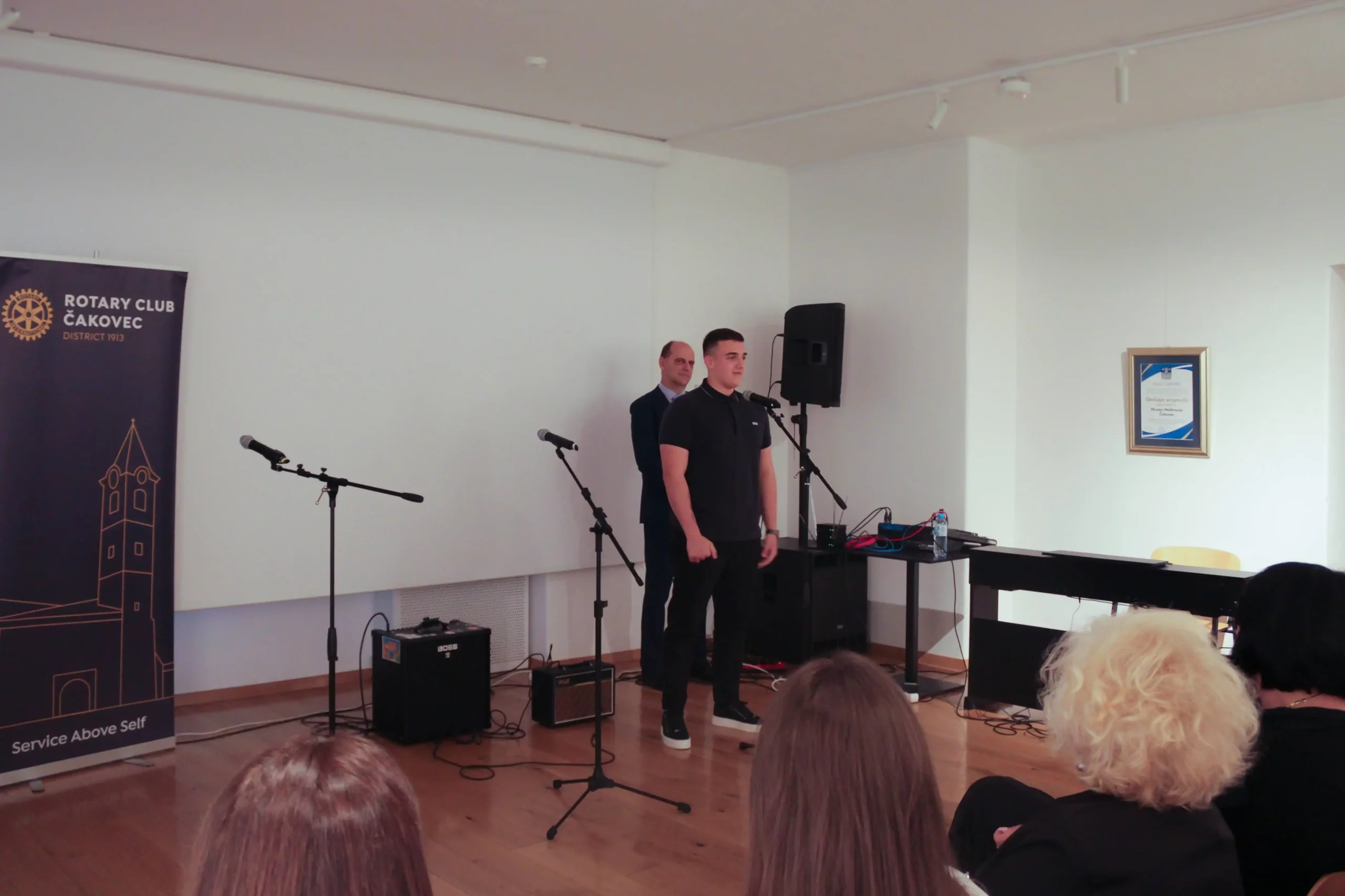 Rotary club nagrađeni učenika 2024 (5) Rotary club nagrađeni učenika 2024 (5)