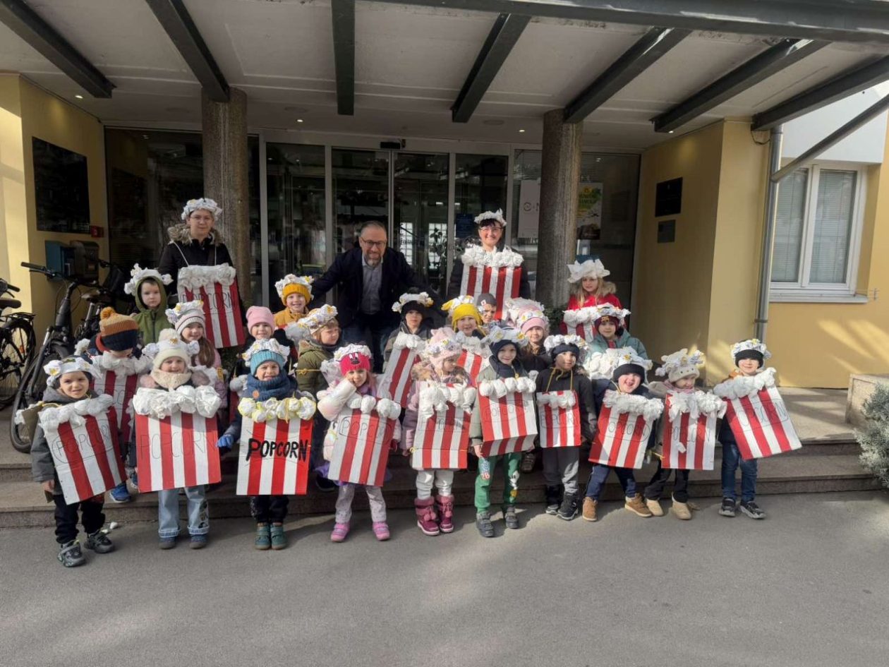 ŠARENI POSJET Mališani iz vrtića ‘Dječja mašta’ razveselili Međimursku županiju (2)