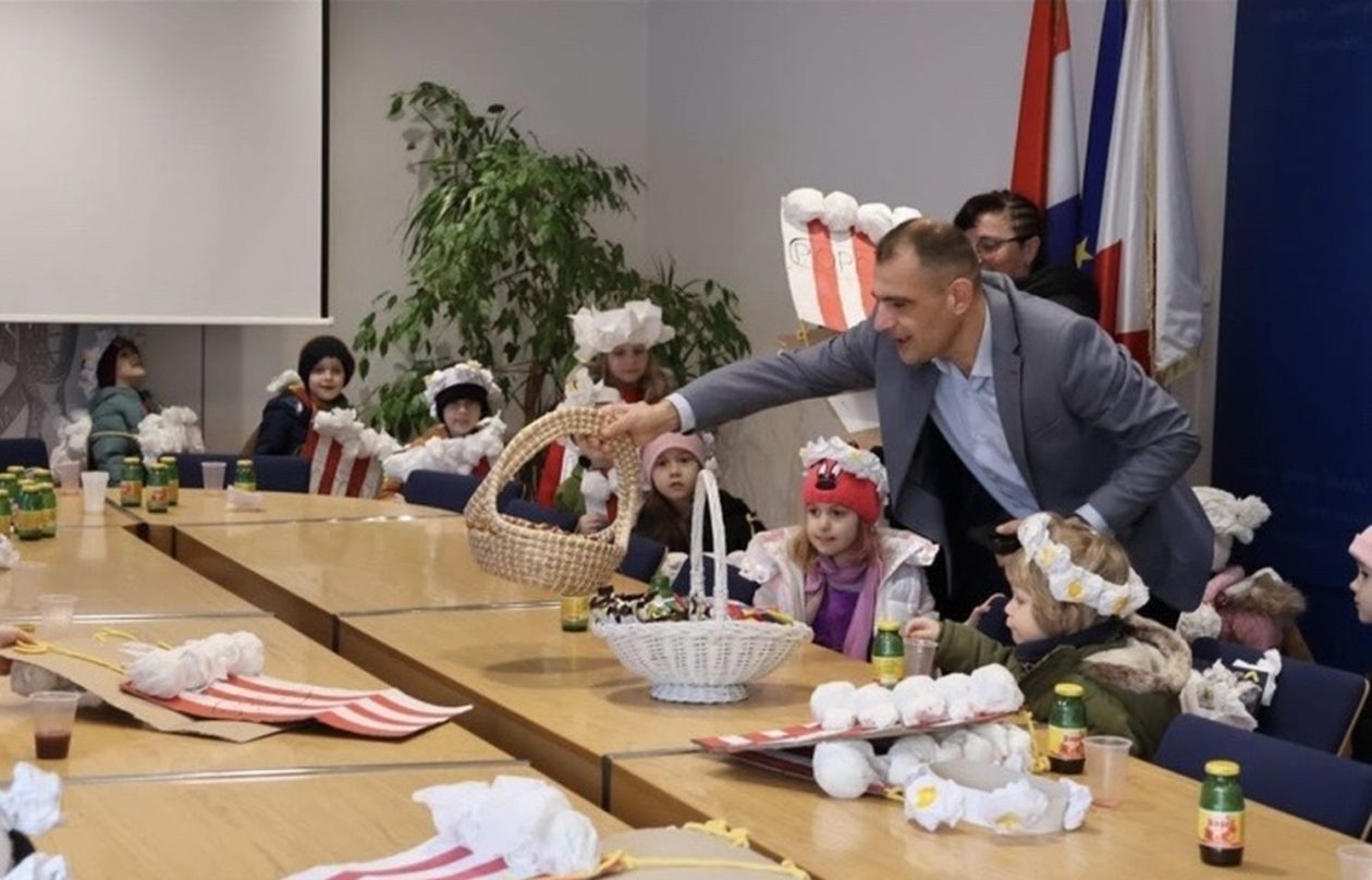 ŠARENI POSJET Mališani iz vrtića ‘Dječja mašta’ razveselili Međimursku županiju (7)