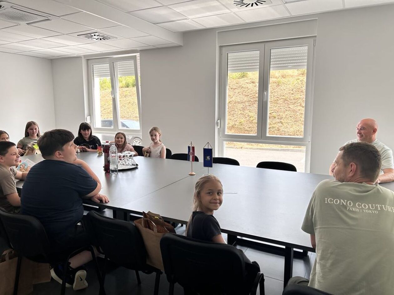 SELNICA Načelnik Vičević primio uspješne učenike i njihove mentore (6)