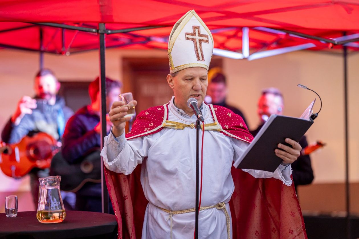 SELNICA SLAVI MARTINJE Obred krštenja mošta i degustacija vina uz Taubeke (3)