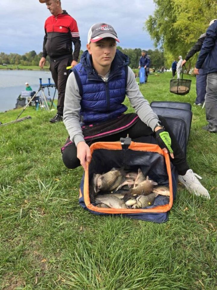 ŠESTO KOLO Završila Liga mladeži u ribolovu udicom na plovak za 2025. godinu (1) ŠESTO KOLO Završila Liga mladeži u ribolovu udicom na plovak za 2025. godinu (1)