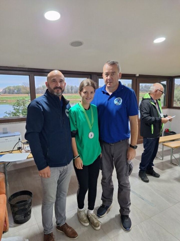 ŠESTO KOLO Završila Liga mladeži u ribolovu udicom na plovak za 2025. godinu (17) ŠESTO KOLO Završila Liga mladeži u ribolovu udicom na plovak za 2025. godinu (17)