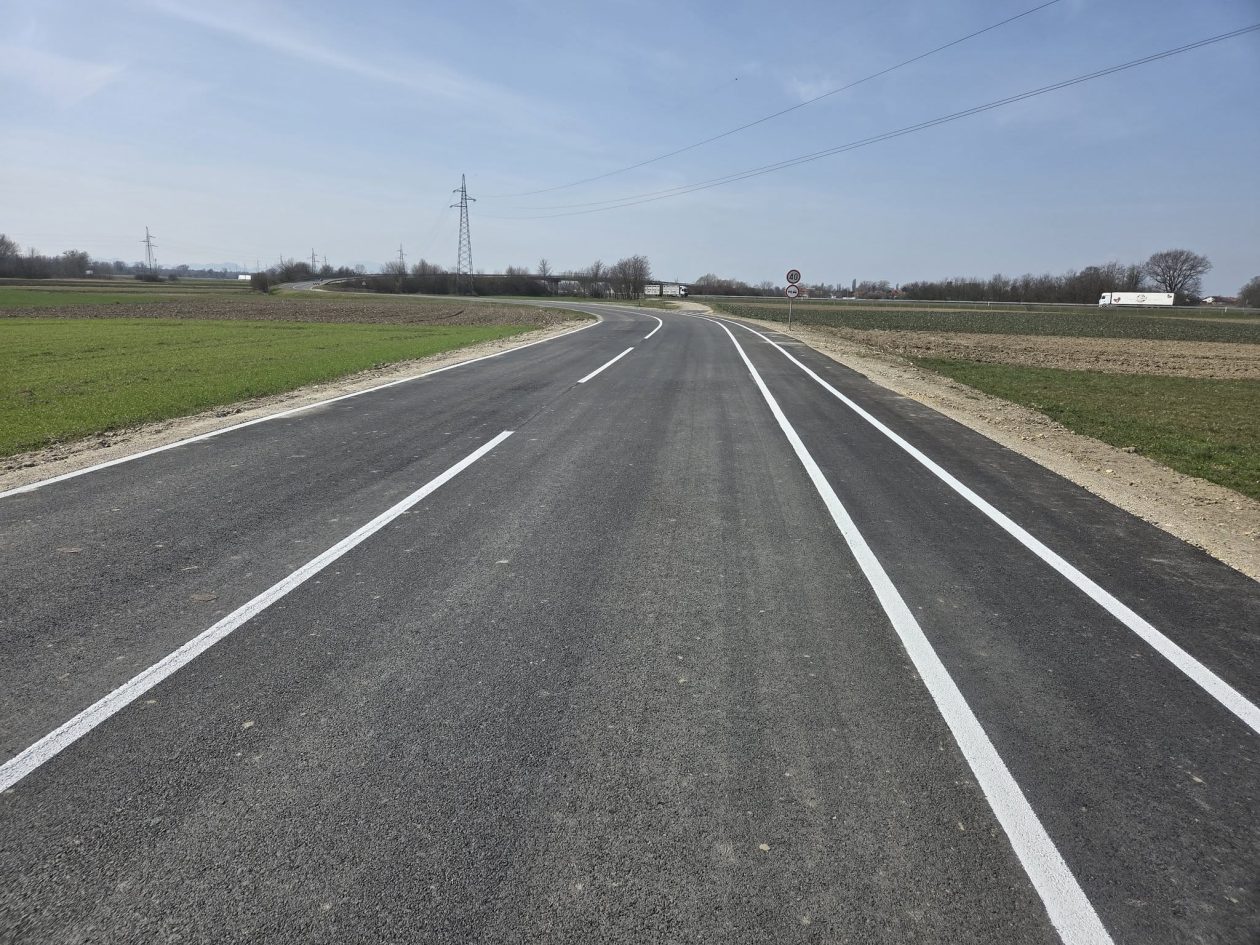 SIGURNIJA VOŽNJA Izgrađene biciklističke trake između Orehovice i Podbresta te Knezovca i Mačkovca (1)