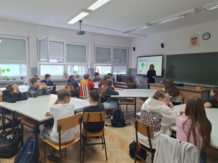 SIGURNOST DJECE Edukativno predavanje o Internetu za učenike OŠ Belica (3)