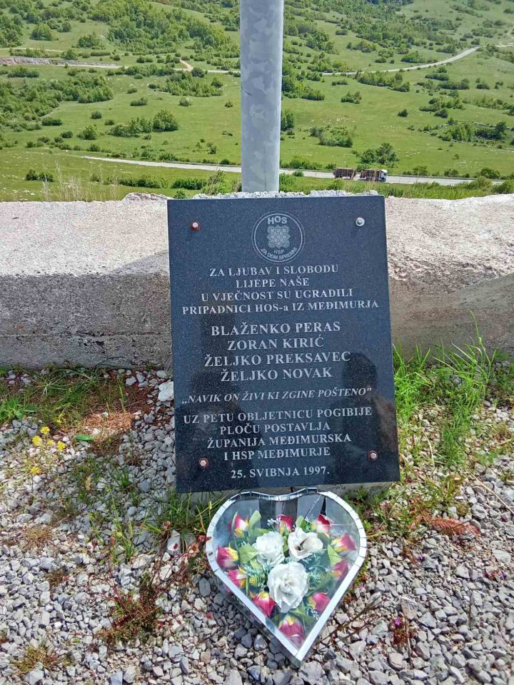 SJEĆANJE I PONOS Međimurski branitelji posjetili Livno i Tomislavgrad (1) SJEĆANJE I PONOS Međimurski branitelji posjetili Livno i Tomislavgrad (1)