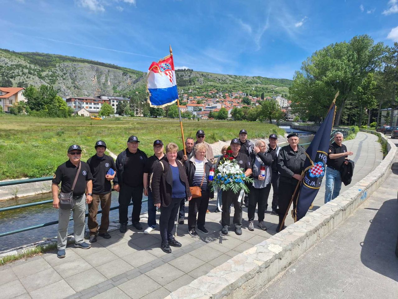SJEĆANJE I PONOS Međimurski branitelji posjetili Livno i Tomislavgrad (11) SJEĆANJE I PONOS Međimurski branitelji posjetili Livno i Tomislavgrad (11)