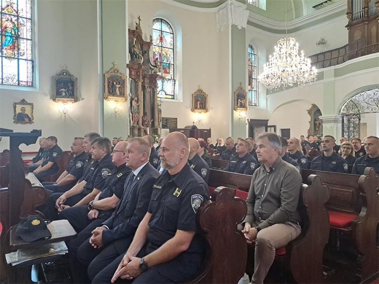 SJEĆANJE NA HEROJE Obilježena 34. obljetnica odlaska Posebne jedinice PU Varaždin u Vukovar (2)