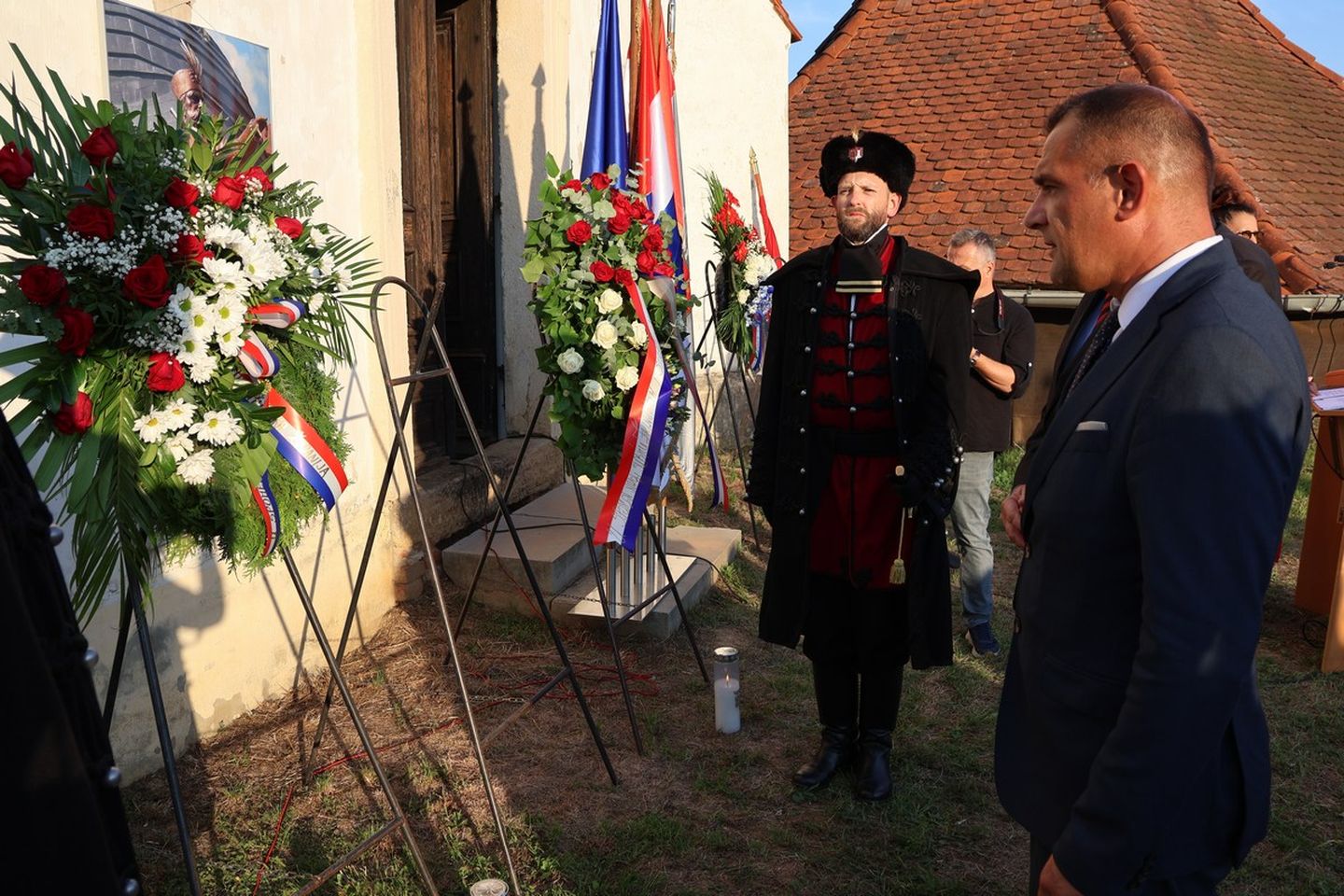 SJEĆANJE NA JUNAKA U Čakovcu i Šenkovcu obilježena 459. obljetnica Sigetske bitke (13) SJEĆANJE NA JUNAKA U Čakovcu i Šenkovcu obilježena 459. obljetnica Sigetske bitke (13)