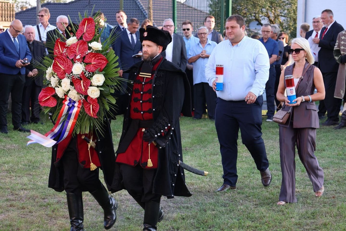 SJEĆANJE NA JUNAKA U Čakovcu i Šenkovcu obilježena 459. obljetnica Sigetske bitke (19) SJEĆANJE NA JUNAKA U Čakovcu i Šenkovcu obilježena 459. obljetnica Sigetske bitke (19)
