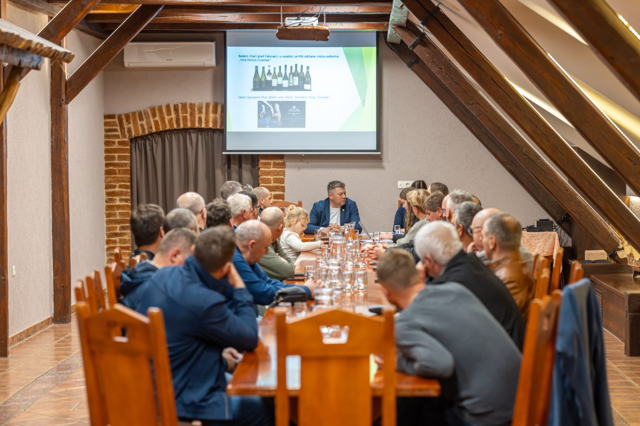 SKUPŠTINA – Hortus Croatiae 21 SKUPŠTINA – Hortus Croatiae 21