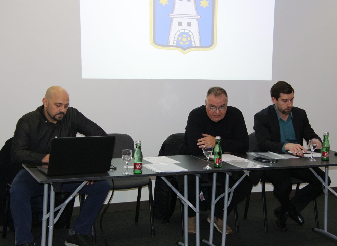 SKUPŠTINA SAVEZA Jednoglasno usvojene sve odluke Rukometnog saveza Međimurja (1) SKUPŠTINA SAVEZA Jednoglasno usvojene sve odluke Rukometnog saveza Međimurja (1)