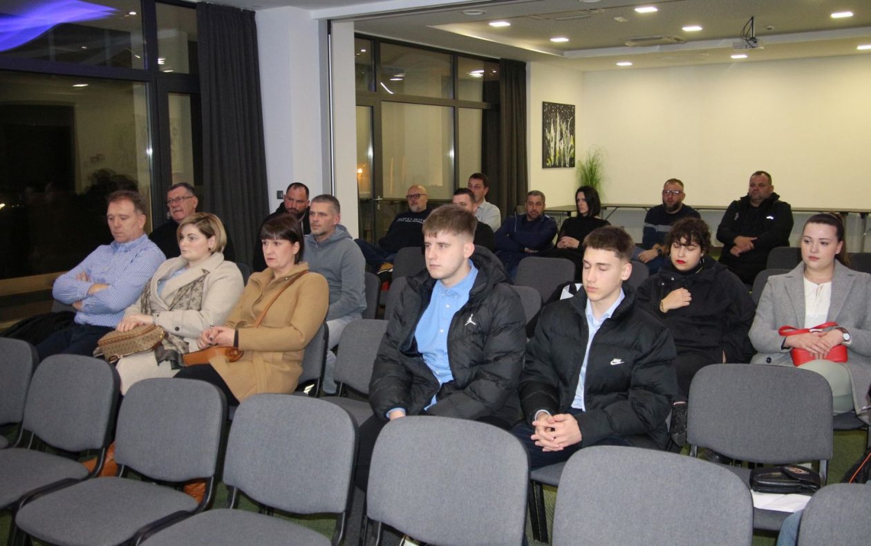 SKUPŠTINA SAVEZA Jednoglasno usvojene sve odluke Rukometnog saveza Međimurja (2)