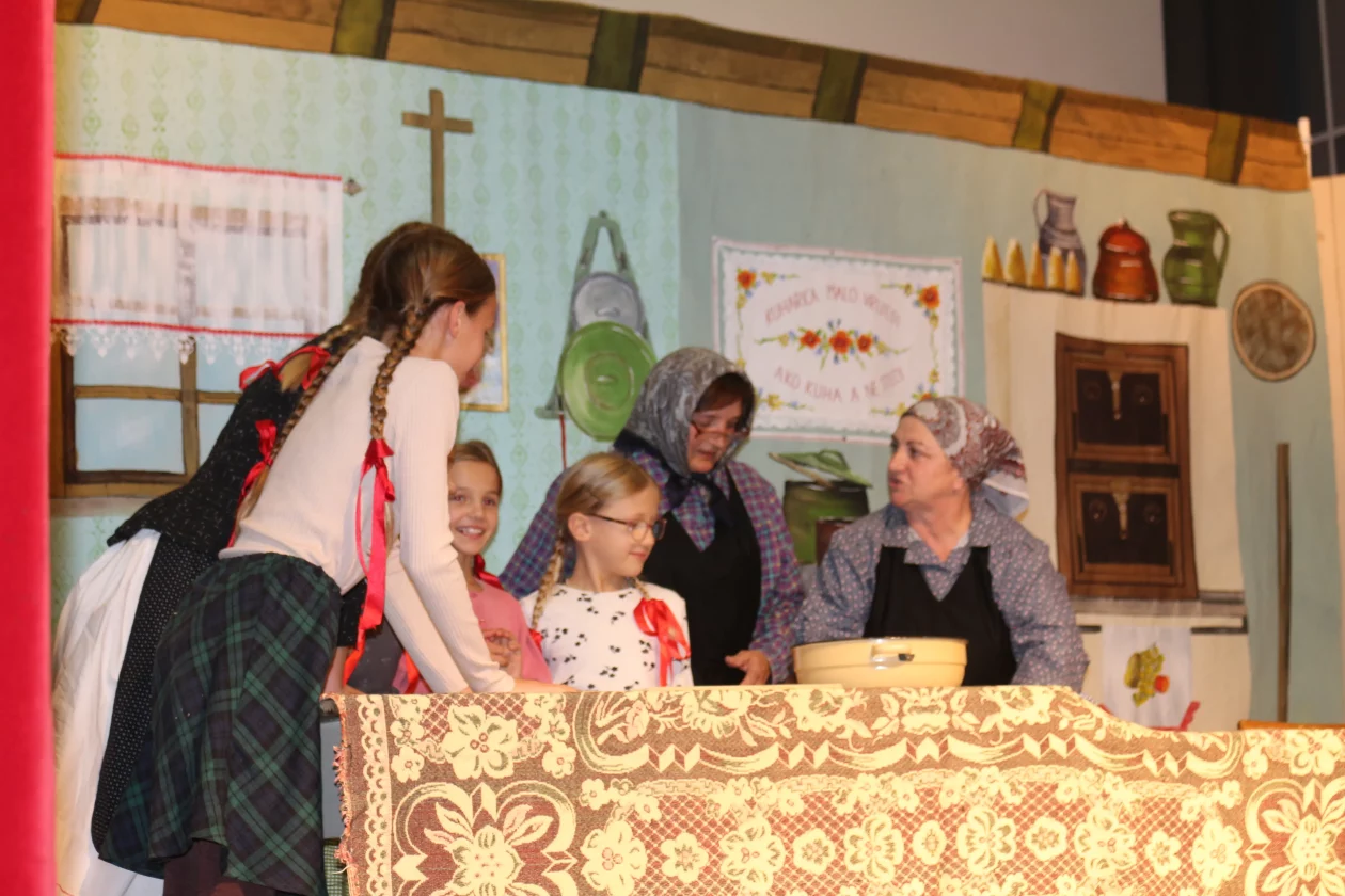 SMOTRA DRAMSKOG STVARALAŠTVA KOTORIBA (21)