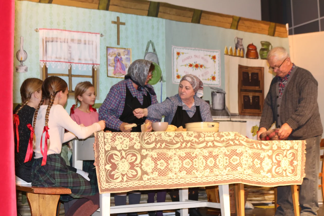 SMOTRA DRAMSKOG STVARALAŠTVA KOTORIBA (22)