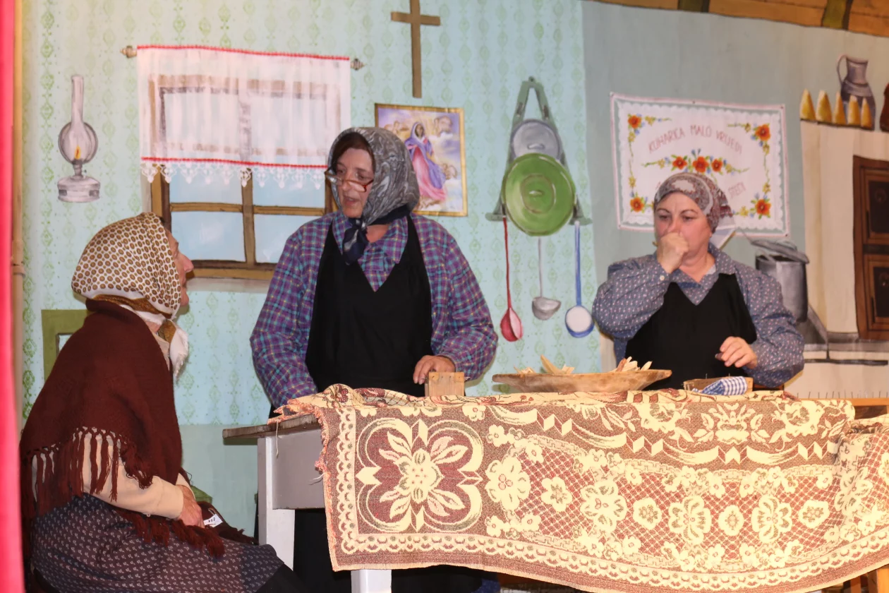 SMOTRA DRAMSKOG STVARALAŠTVA KOTORIBA (28)