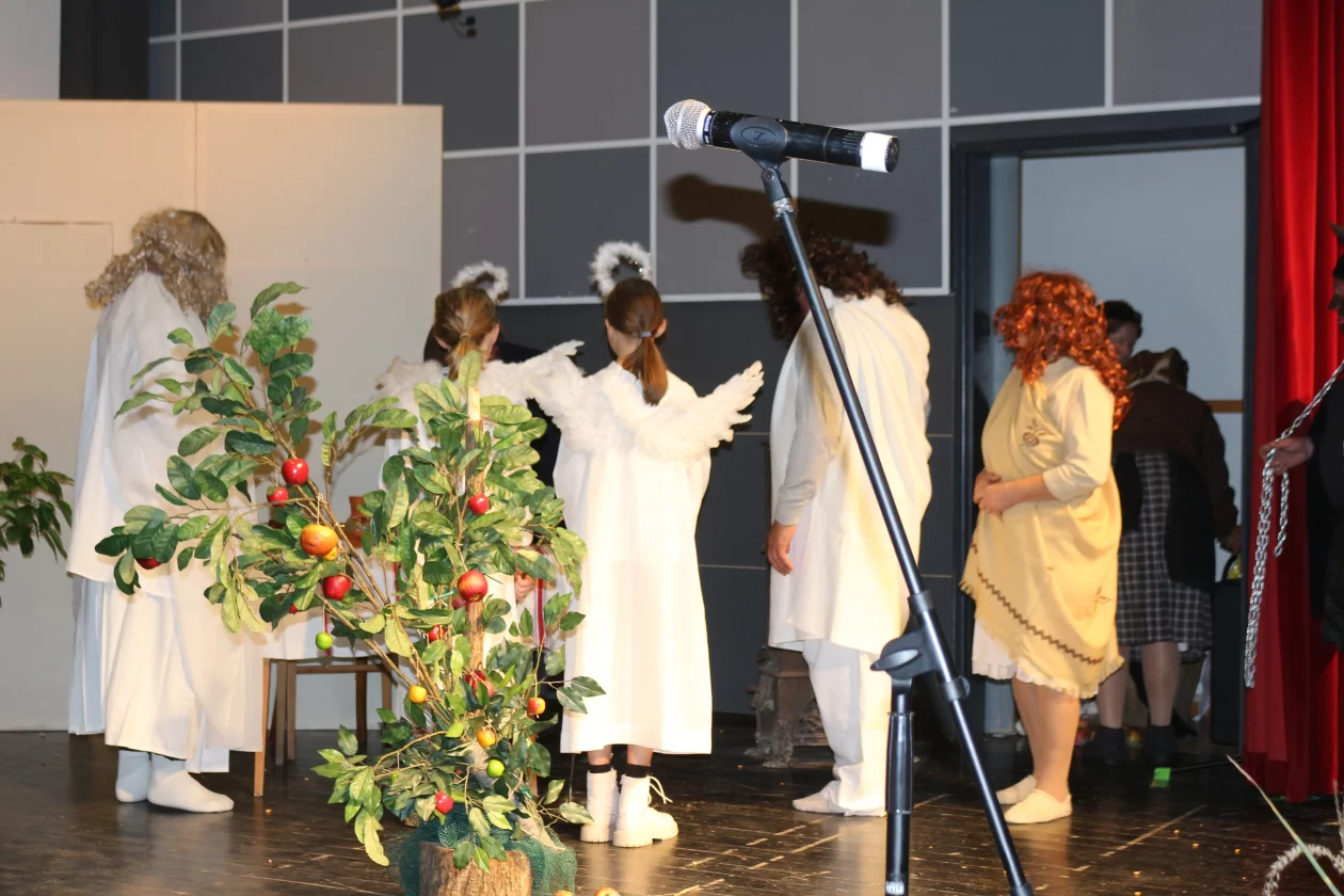 SMOTRA DRAMSKOG STVARALAŠTVA KOTORIBA (37)