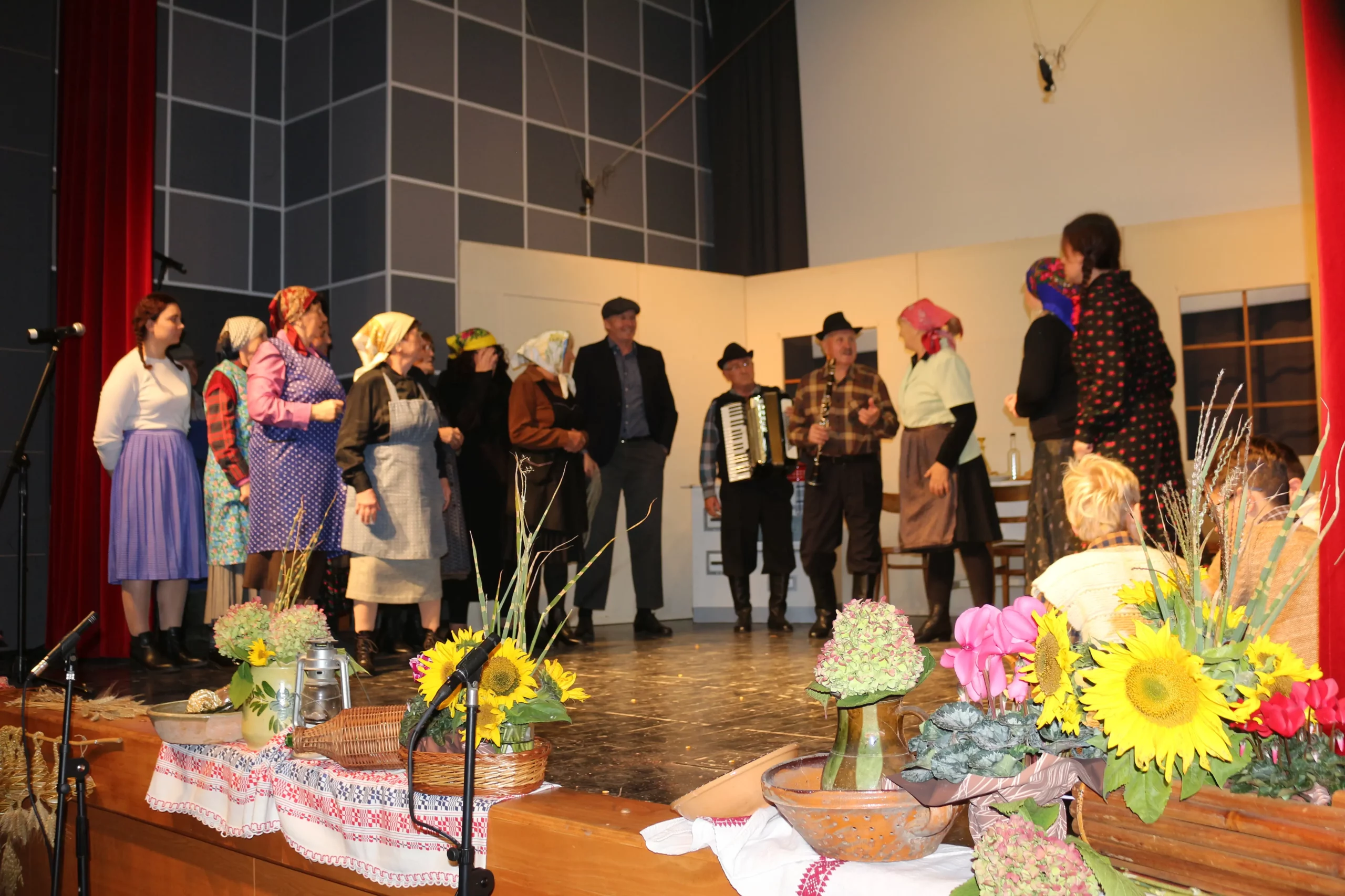 SMOTRA DRAMSKOG STVARALAŠTVA KOTORIBA (53)