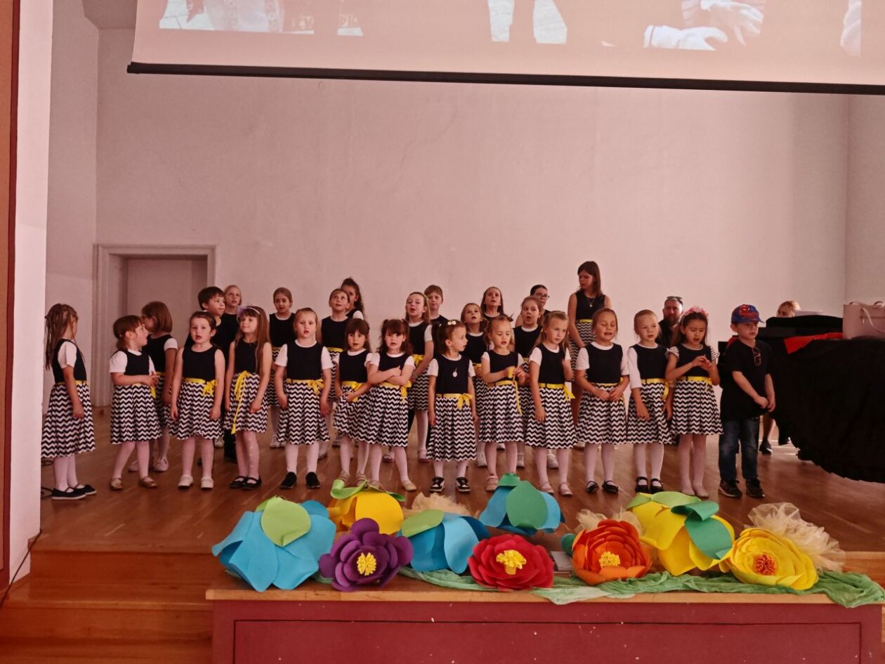 SOLISTIČKI KONCERT Dječja radost i note ispunile Scheiericu (1) SOLISTIČKI KONCERT Dječja radost i note ispunile Scheiericu (1)