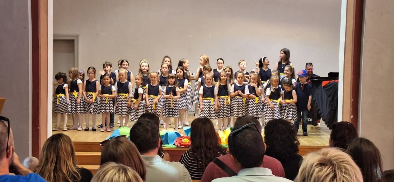 SOLISTIČKI KONCERT Dječja radost i note ispunile Scheiericu (9) SOLISTIČKI KONCERT Dječja radost i note ispunile Scheiericu (9)