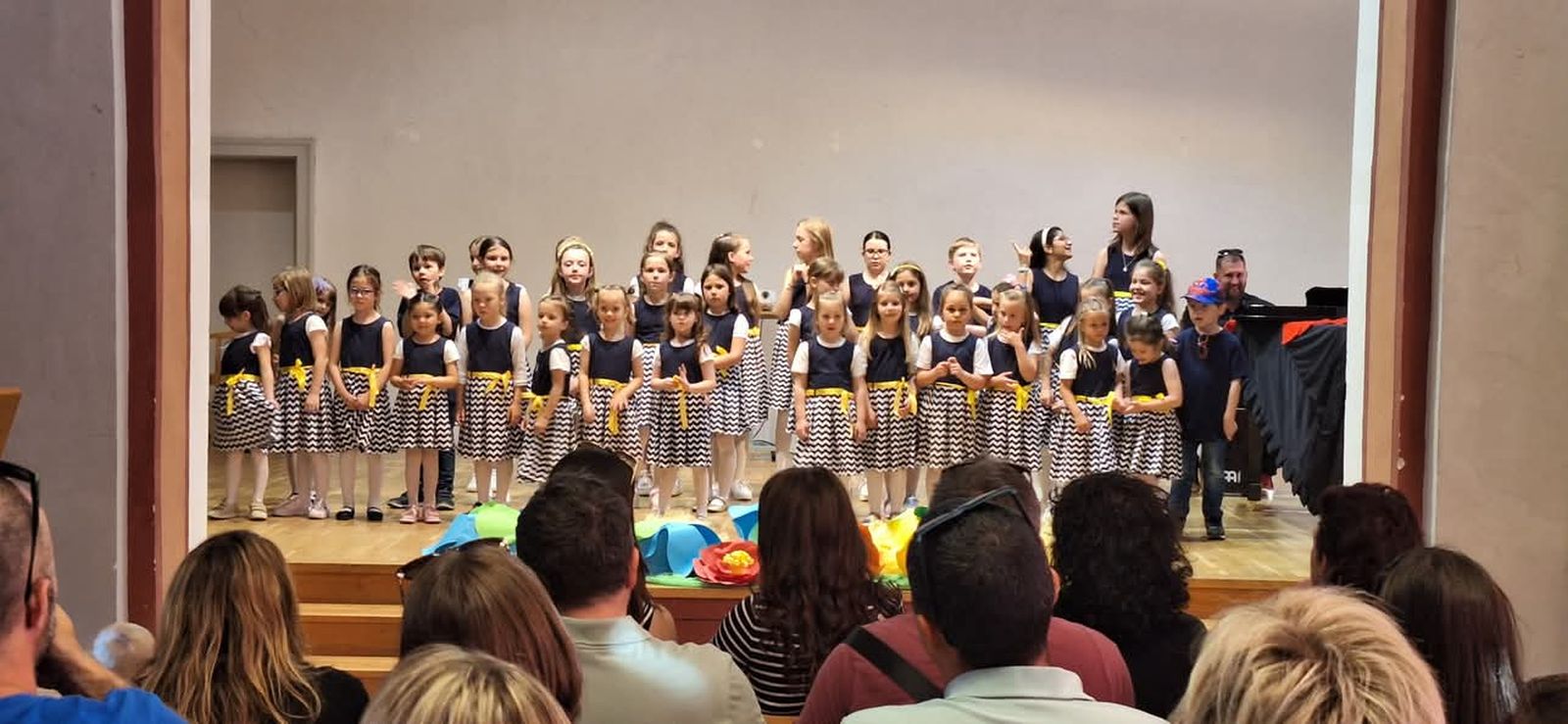 SOLISTIČKI KONCERT Dječja radost i note ispunile Scheiericu (9)