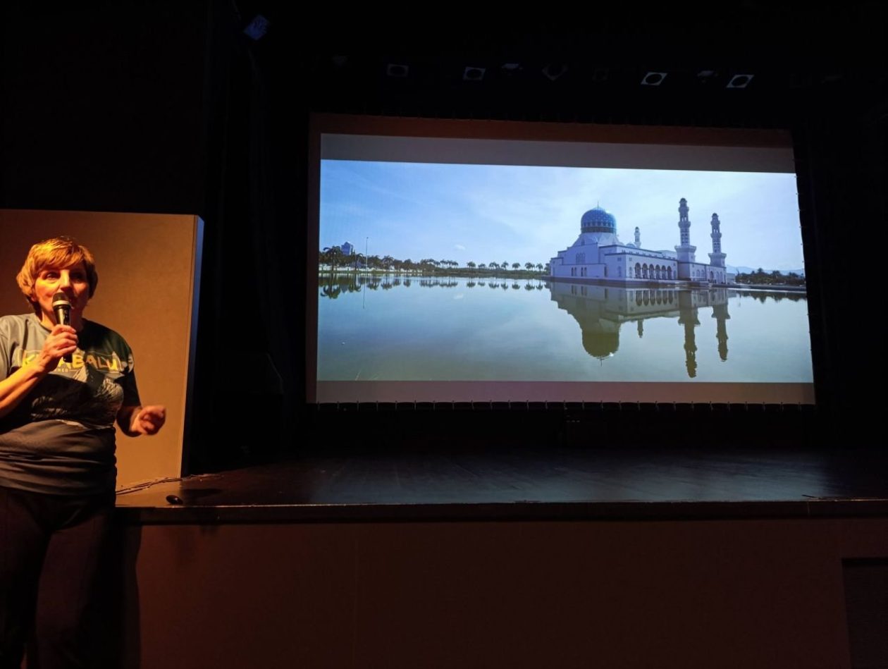 SONJA TOŠIĆ GRLAČ Borneo iz prve ruke putopis koji je ispunio CZK ‘Rudar’ (3)