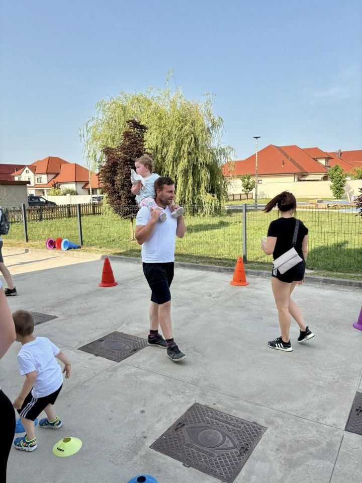 SPORTSKE IGRE U PRELOGU Mali Lavići i Ježići pokazali snagu i timski duh (14)