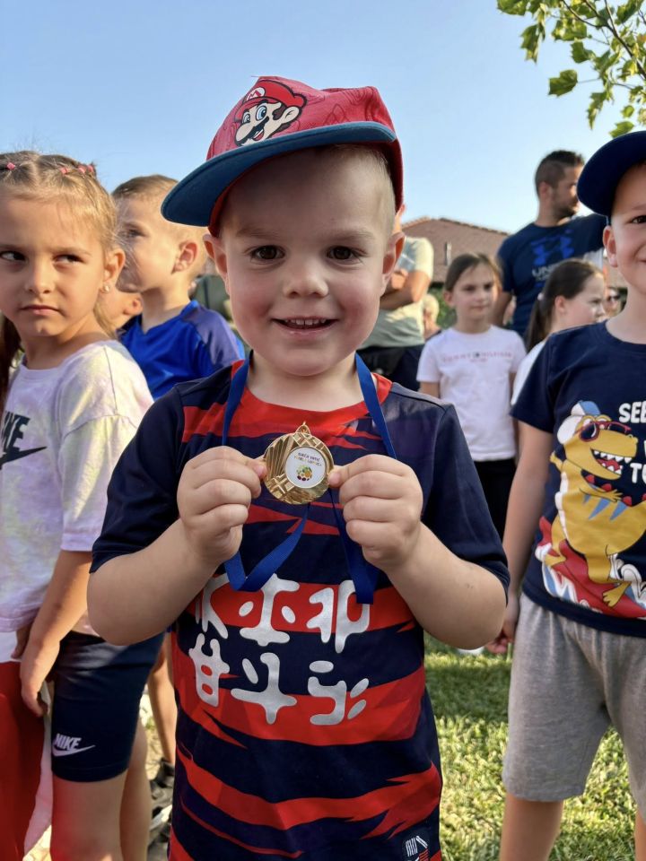 SPORTSKE IGRE U PRELOGU Mali Lavići i Ježići pokazali snagu i timski duh (7)