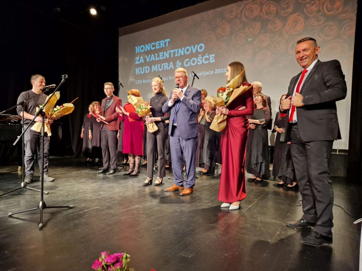 SRCE PUNO PJESME KUD Mura i gosti priredili večer za pamćenje u Centar za kulturu Rudar (13)